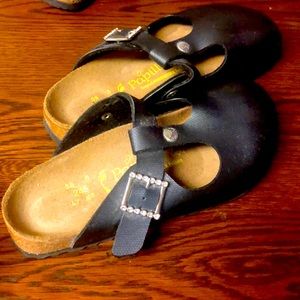 Papillo black slip on shoe